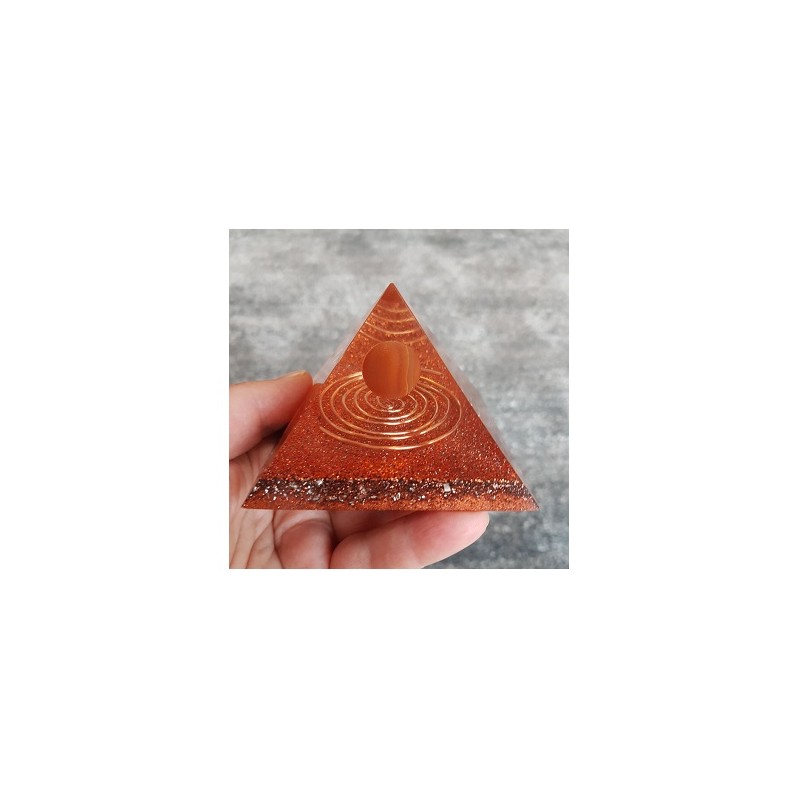 Orgonite Piramide Carneool (60 mm)