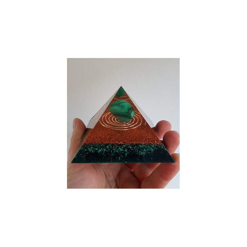 Orgonite Piramide Malachiet - Cheops - (65 mm)