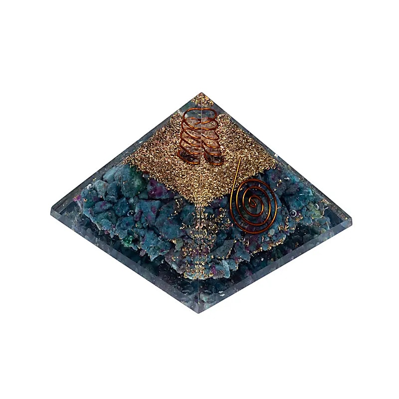 Orgoniet Piramide Robijn in Kyaniet ( 7 x 7 x 6 cm)