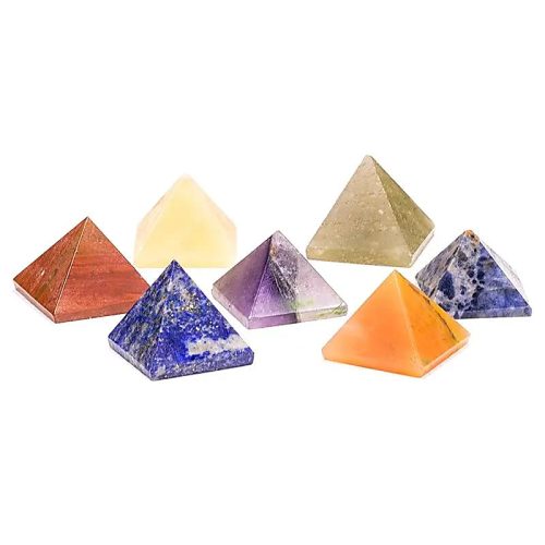 Fluwelen Chakra Piramide Stenen Set met Zeven Edelstenen